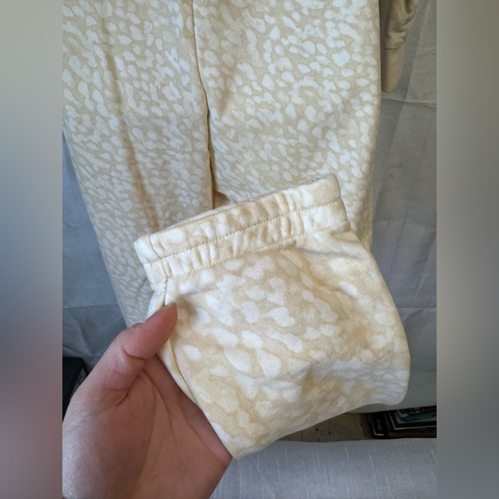Fabletics chill leisure set - Picture 9 of 10
